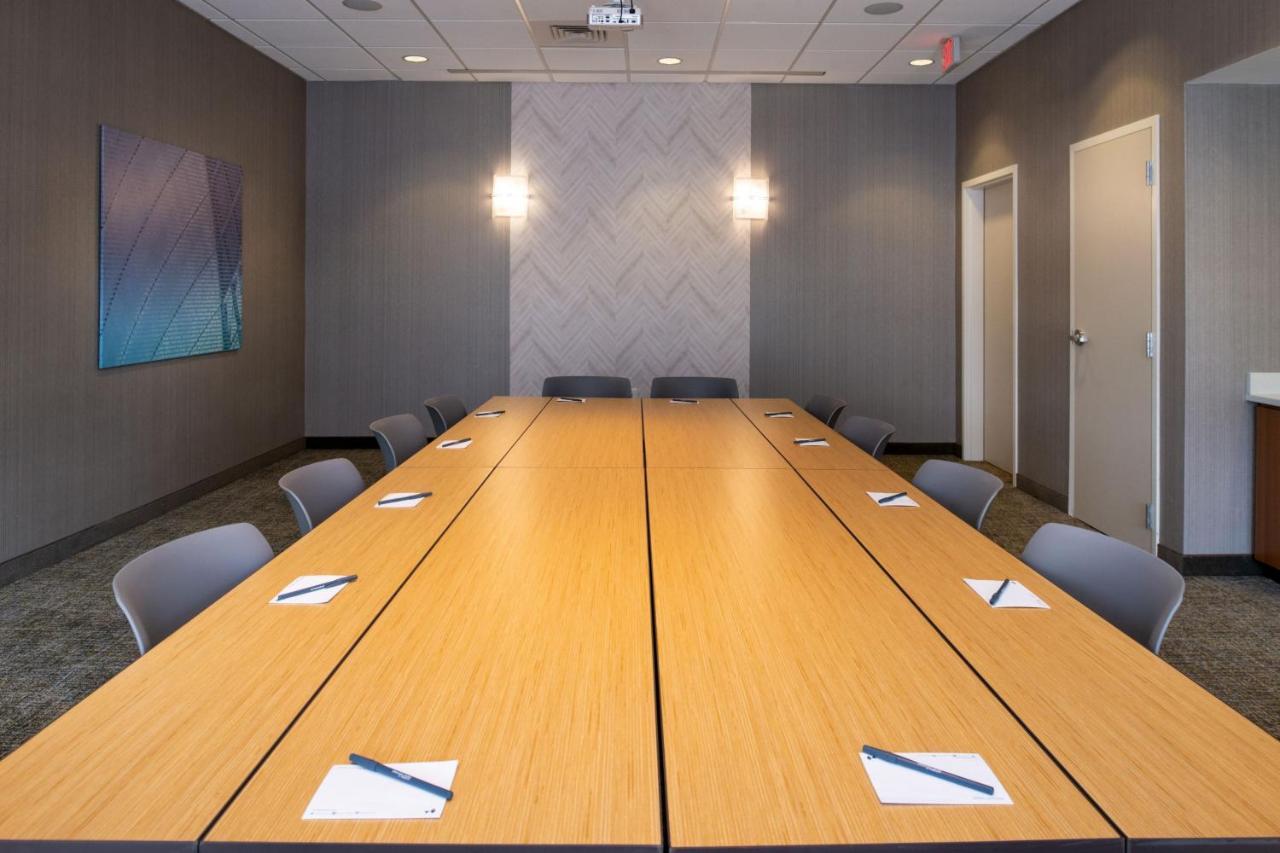 Springhill Suites By Marriott Greensboro Airport Екстер'єр фото