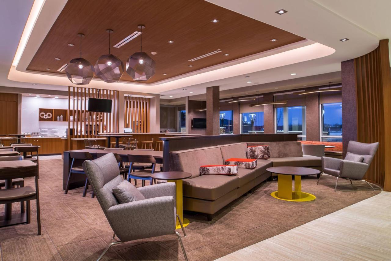 Springhill Suites By Marriott Greensboro Airport Екстер'єр фото