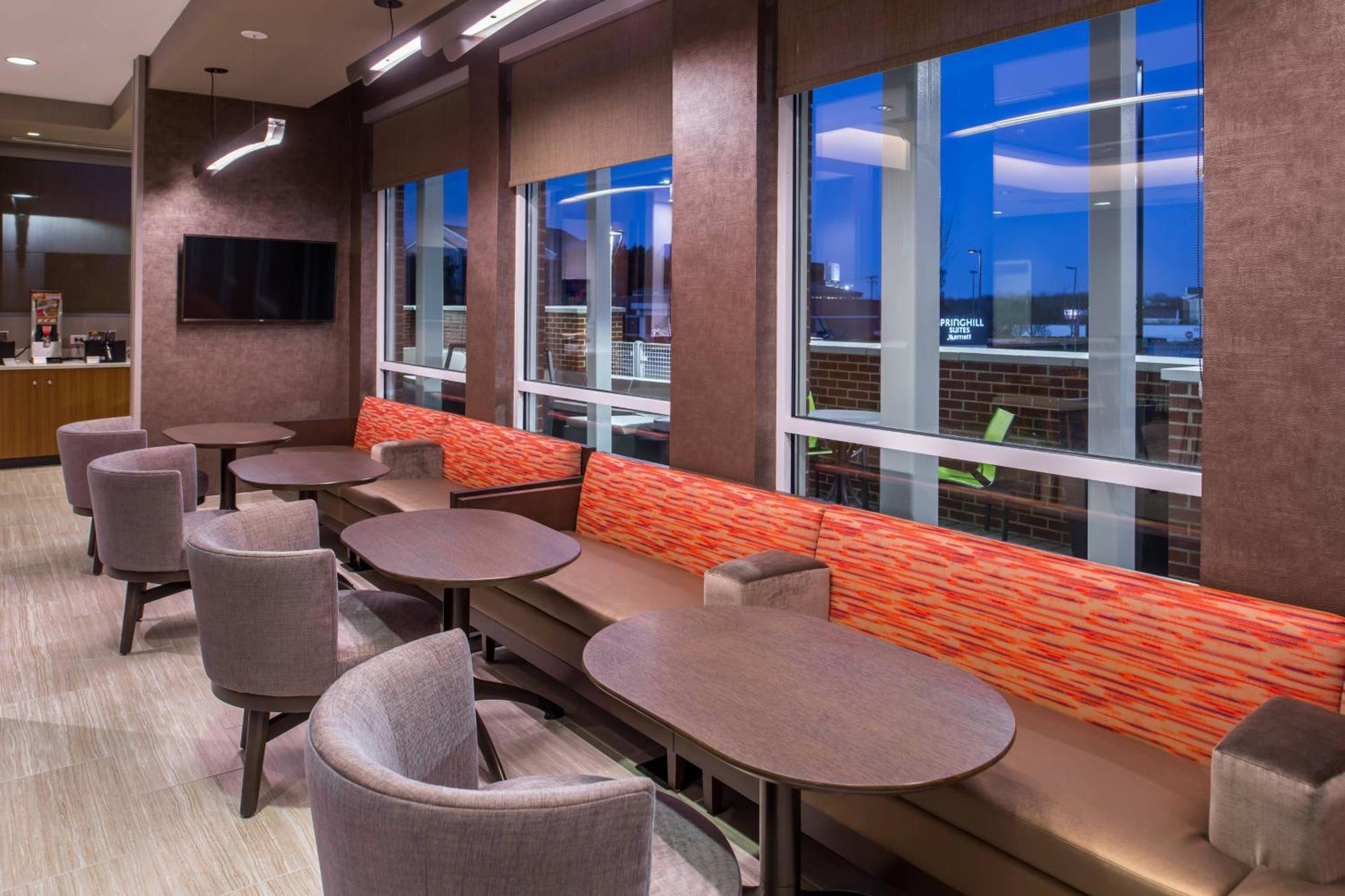 Springhill Suites By Marriott Greensboro Airport Екстер'єр фото